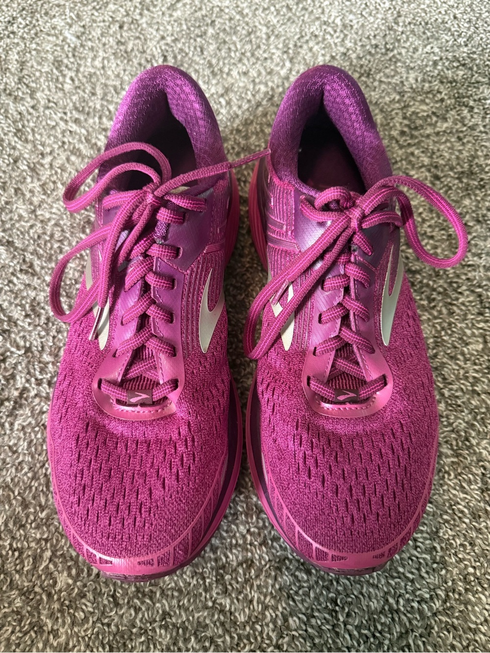 Brooks Women’s Running Shoes - Magenta